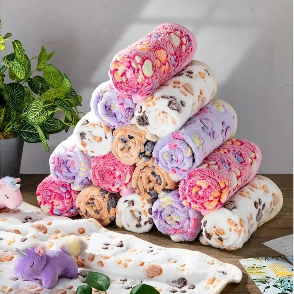 Manta suave y cálida‎ de franela polar para mascotas gatos y perros PEQUEÑA 4
